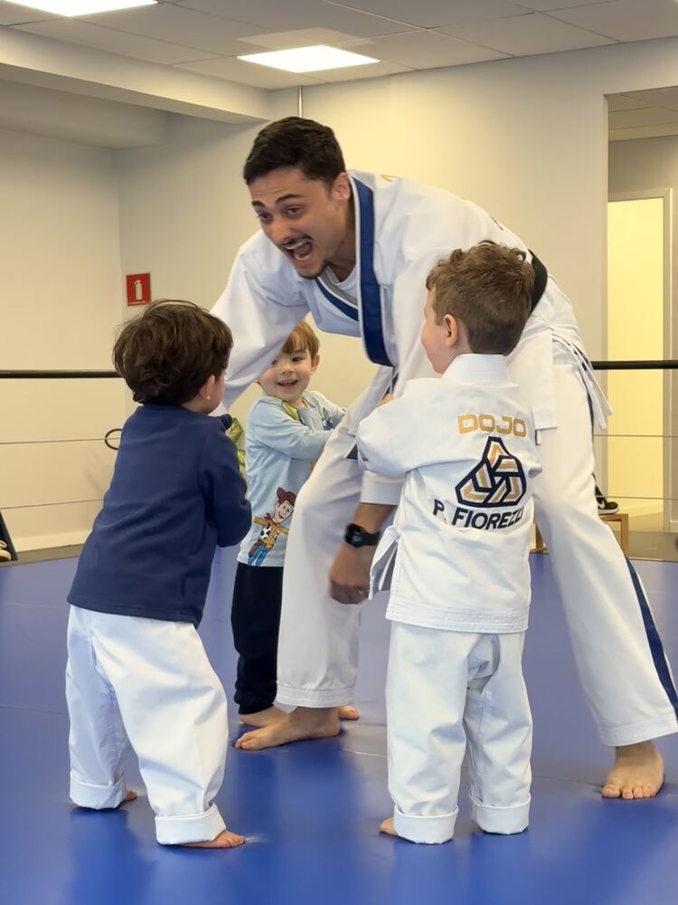 Turma Cubs, crianças de 2 a 3 anos, na Dojo Artes Marciais
